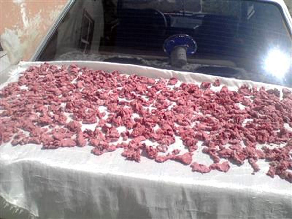 Küre\'de Ev Hanımlarının Tarhana Hazırlığı