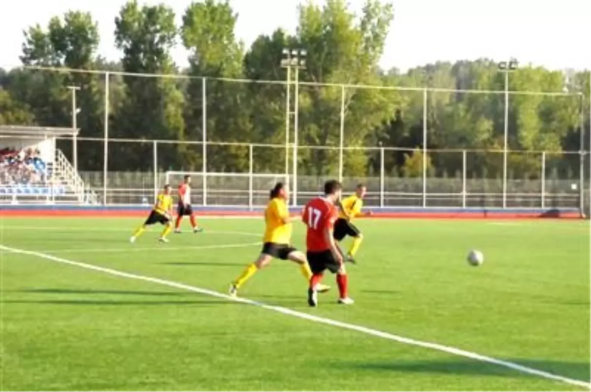 Marmaracıkspor Bulgaristan Takımı ile Dostluk Maçı Yaptı