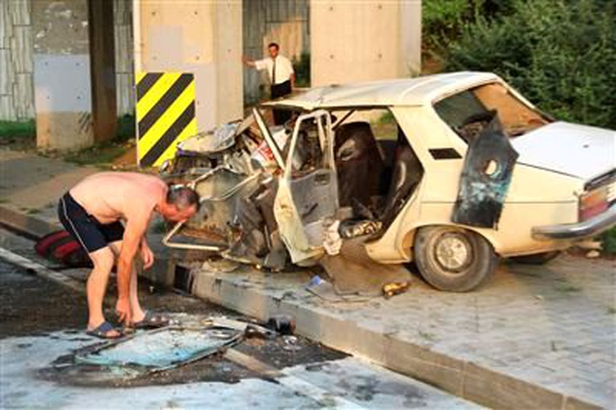 Rize\'de Trafik Kazası: 1 Ölü, 4 Yaralı