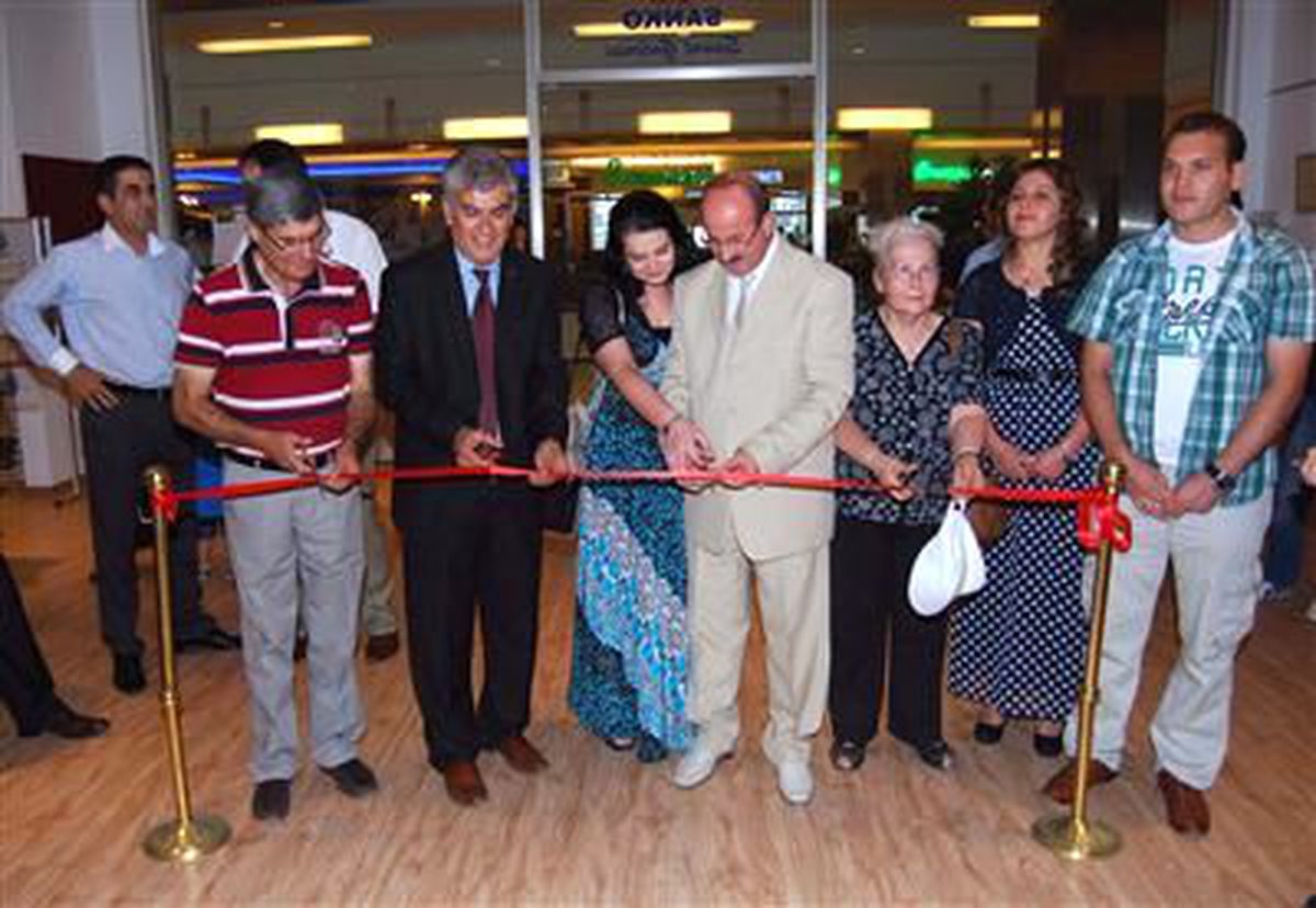 Sanko Sanat Galerisi\'nde Sergi
