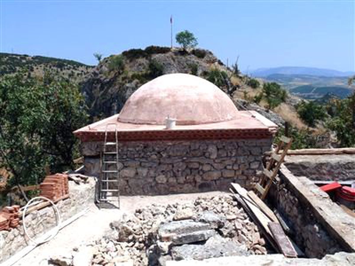 Şeyh Edebali Zaviyesi Onarılıyor