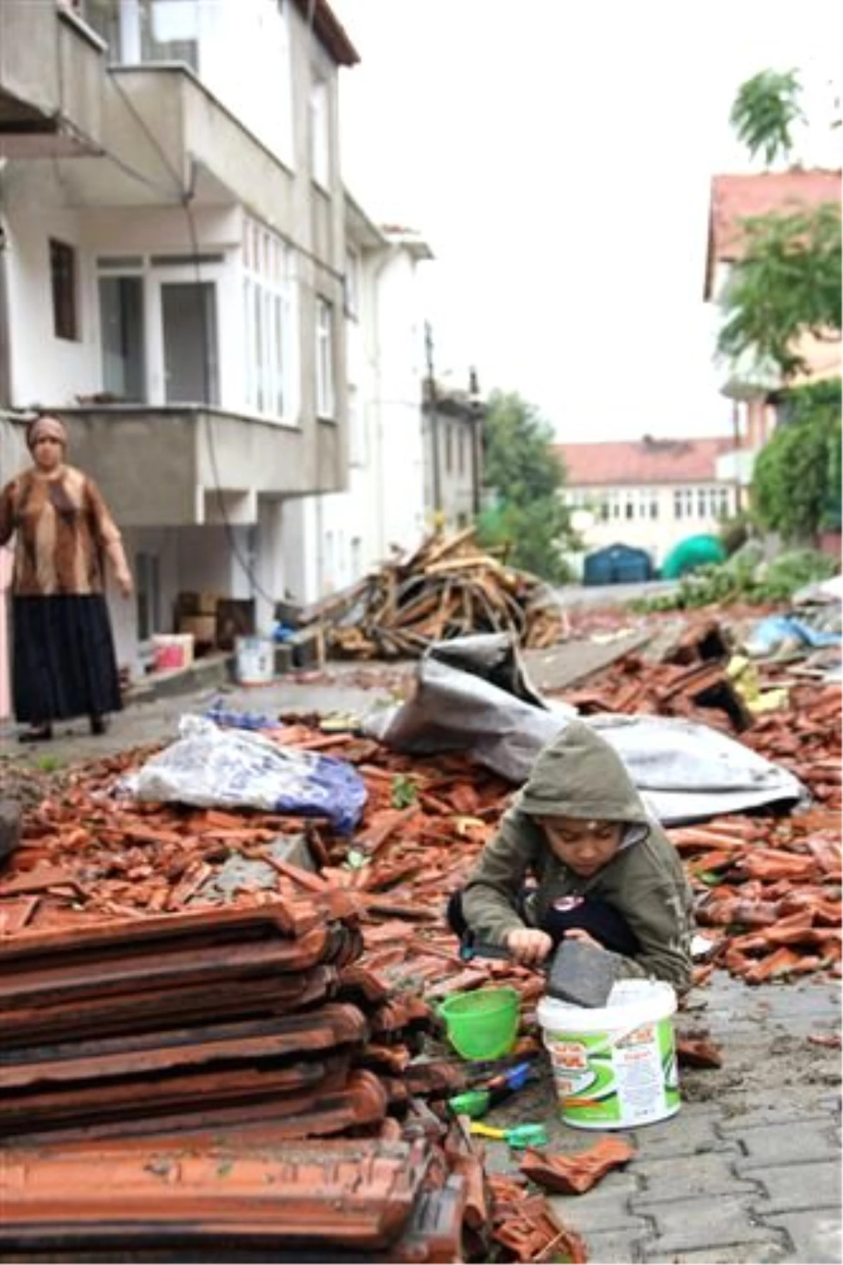 Şiddetli Rüzgar Bartın\'ı Felç Etti