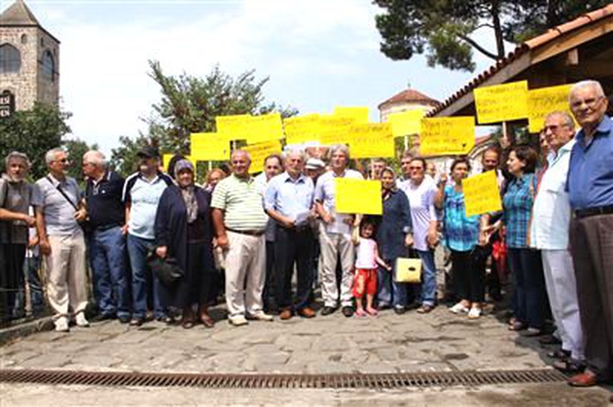 Trabzon\'da Ayasofya Tartışması Devam Ediyor
