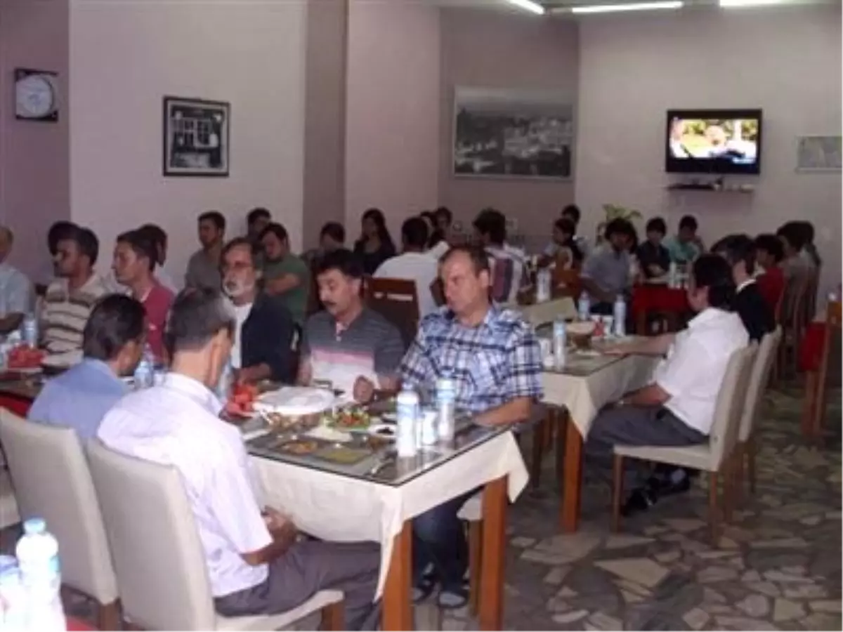 Türk Ocağı Gençlik Kollarının İftarı