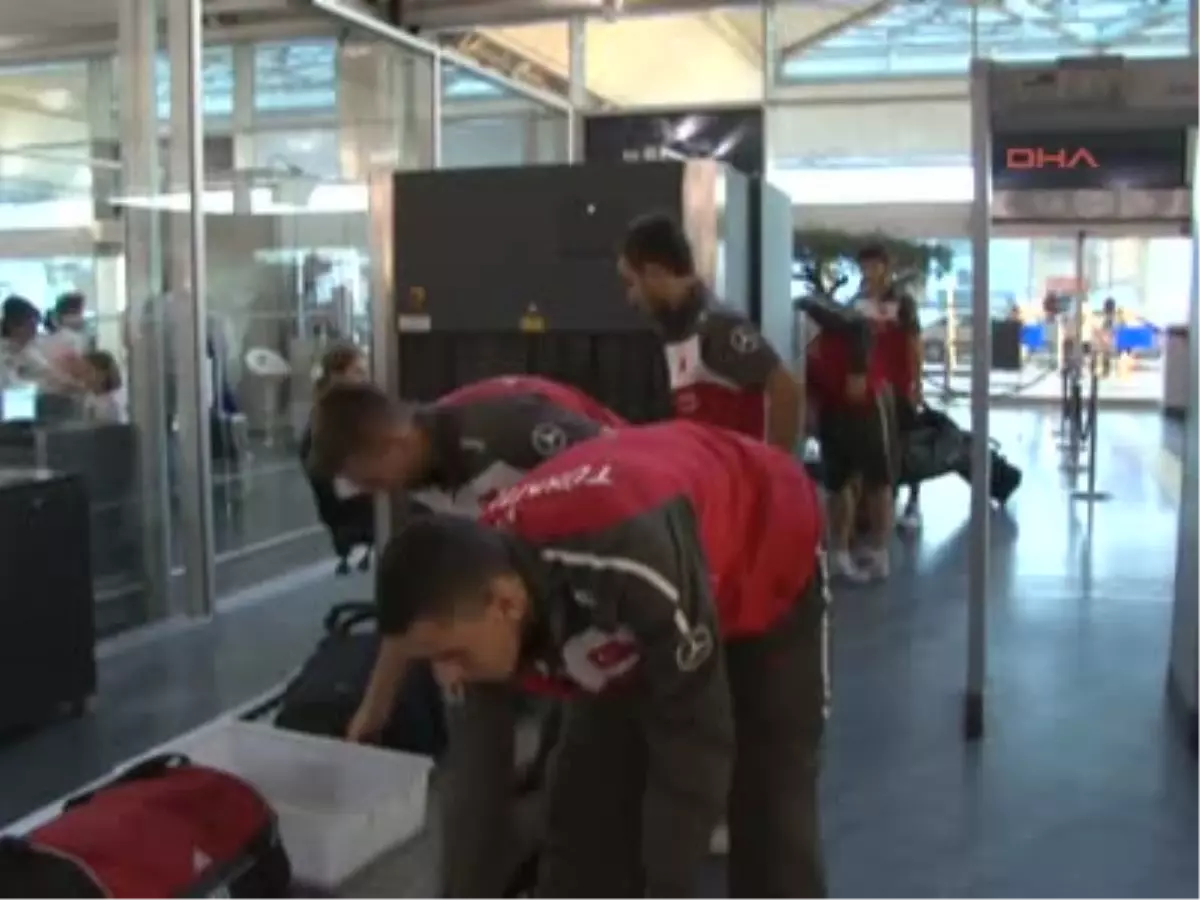 Ümit Milli Futbol Takımı Yola Çıktı