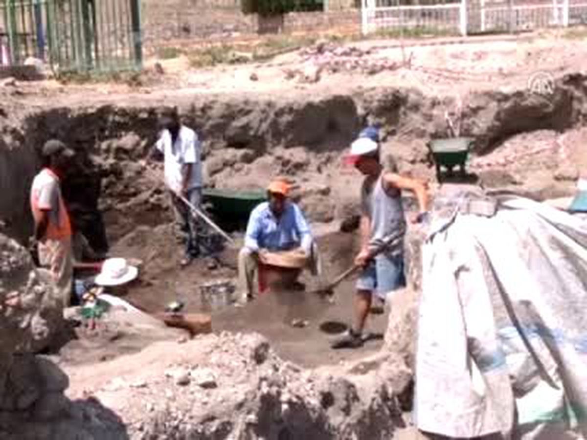 Yakalandığı Yere Bekçi Oldu