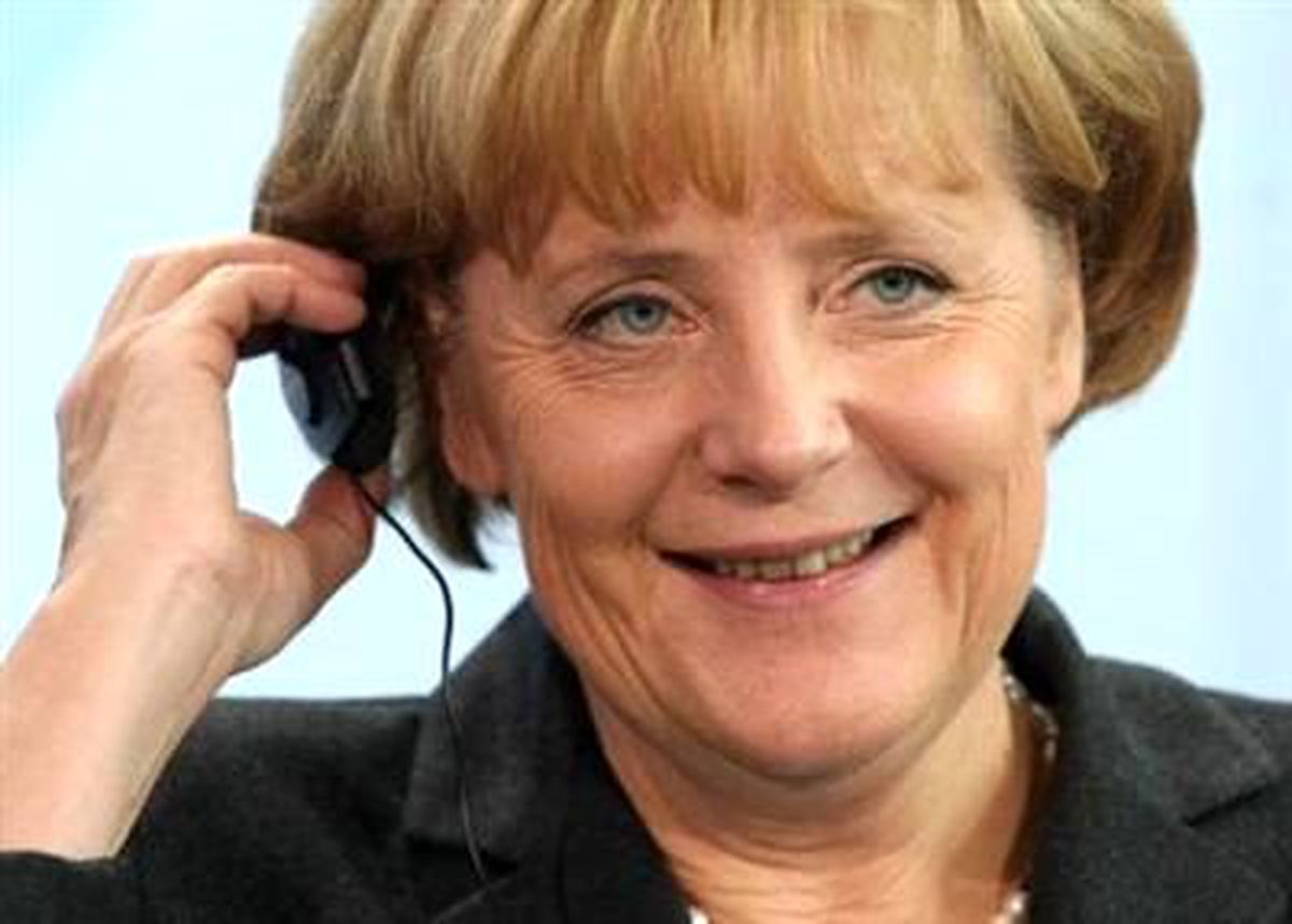 Almanya Başbakanı Merkel Tatilden Döndü