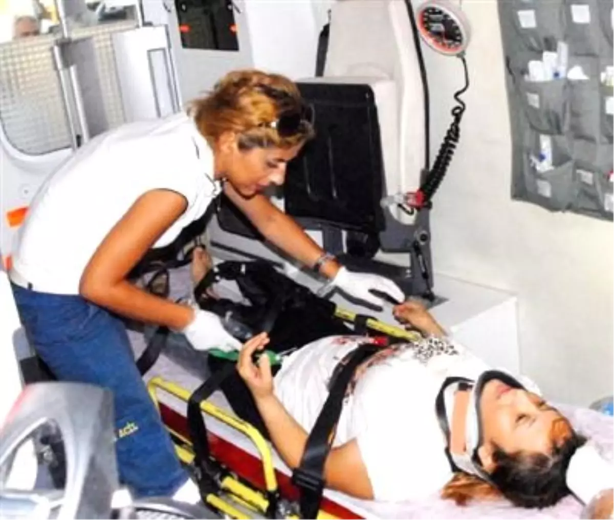 "Asıl O Beni Dövüyor"