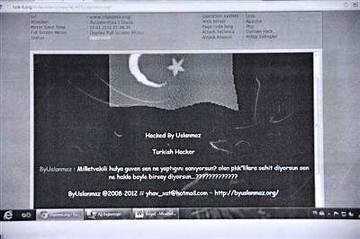 Beren Saat\'i de Hack\'lemişler