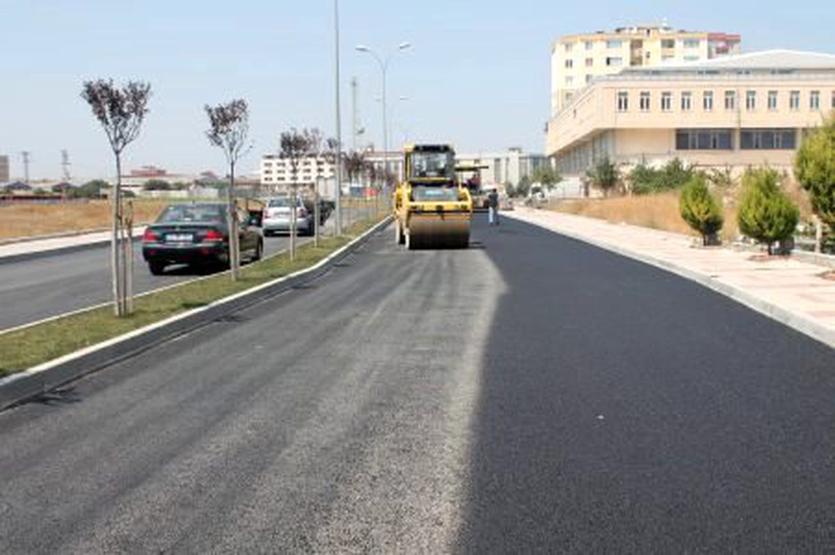 Beylikdüzü\'ne 36 Bin Ton Asfalt