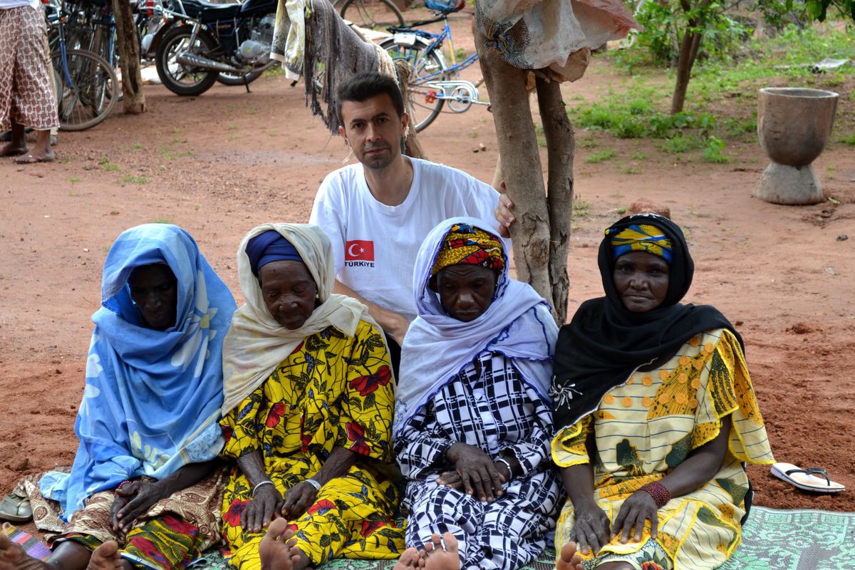 Burkina\'da Kalplere Can Suyu!