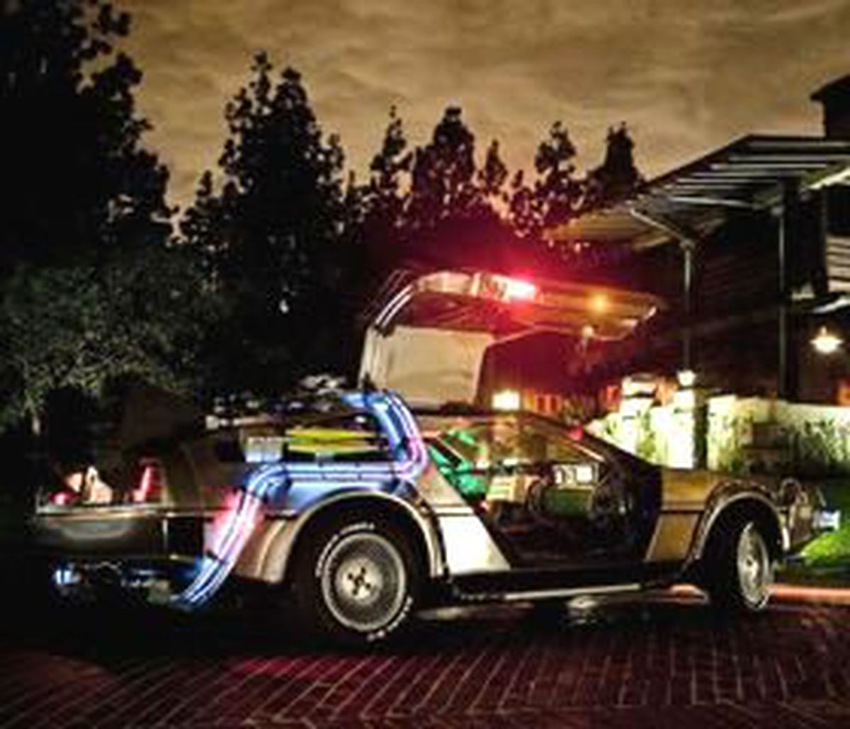 Delorean Neydi Ne Oldu?