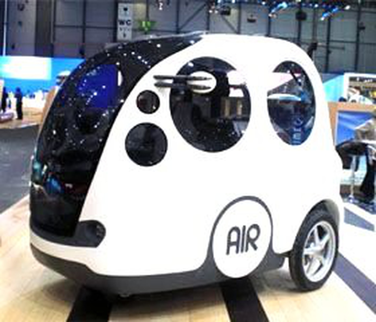 Deposu 4tl\'ye Dolan Otomobil: Tata Airpod