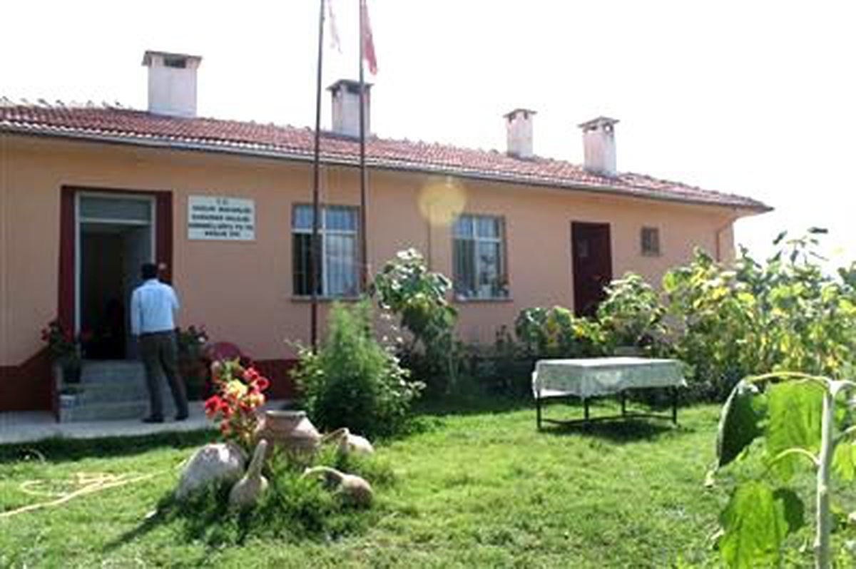 Ermenek\'te Sağlık Evi Yenilendi