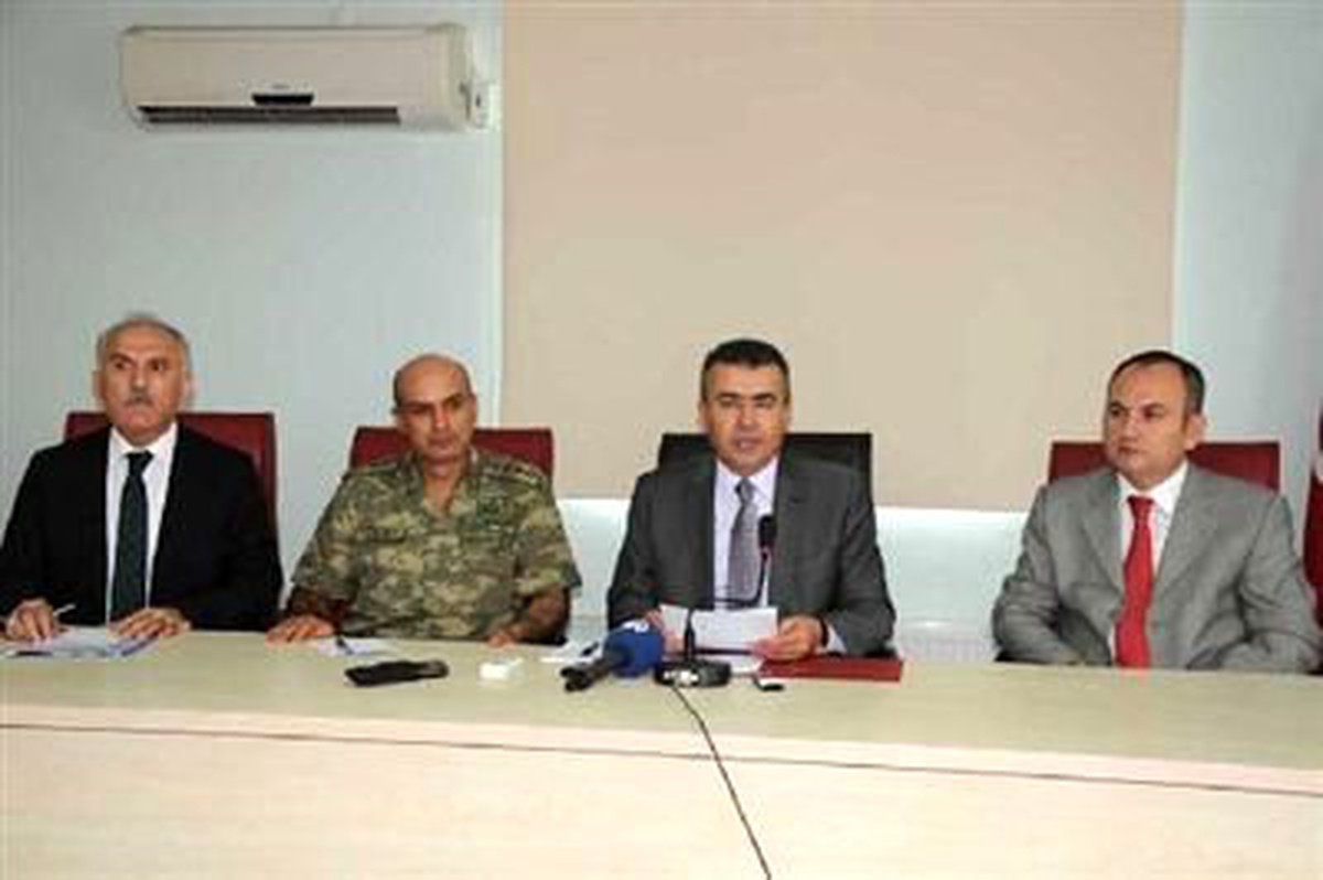 Erzin\'de Emniyet ve Jandarmaya Saldırılan Teröristler 65 Kiloluk Bombayı Patlatamadı (2)