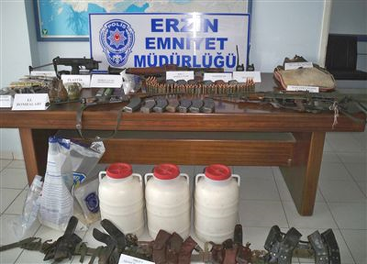 Erzin\'de Teröristler 65 Kiloluk Bombayı Patlatamadı