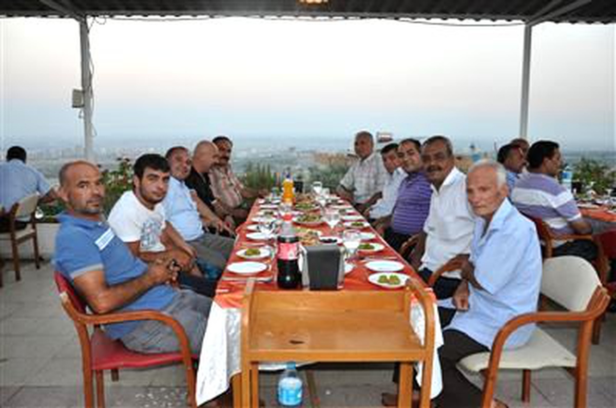 Esob\'un Geleneksel İftar Yemekleri Tarsus\'ta Sona Erdi