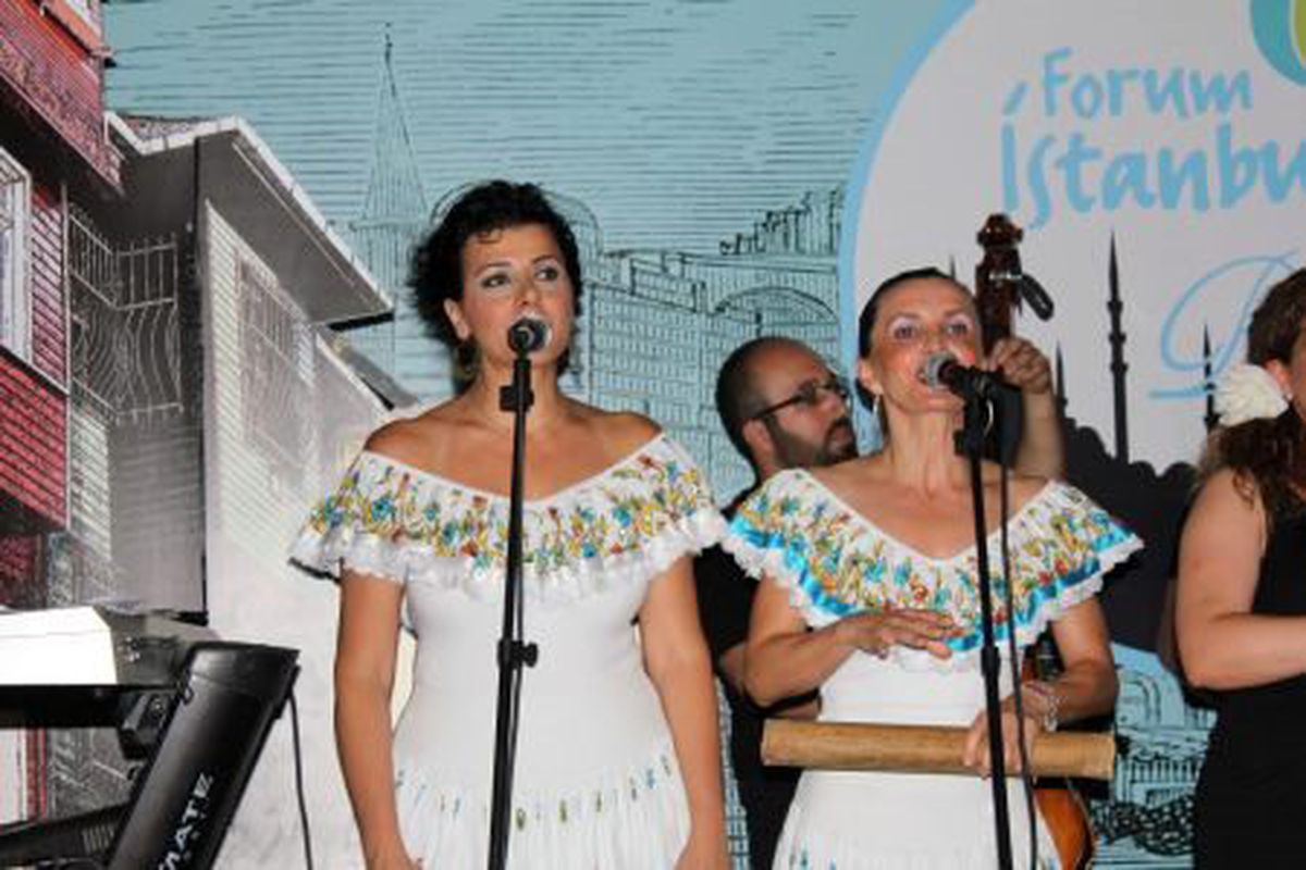 Forum İstanbul\'da Latin Rüzgarı Esti