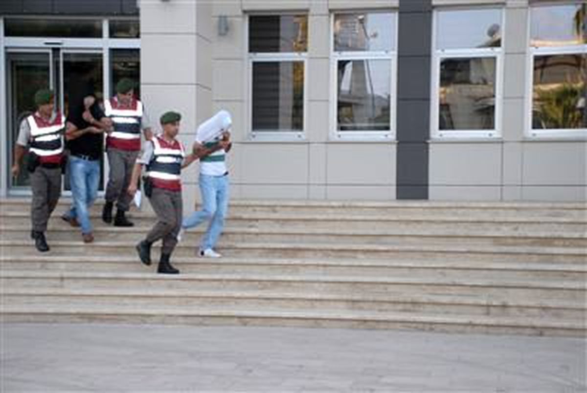 Gazipaşa\'da Valiz İçinde Altı Kilo Esrar Ele Geçirildi