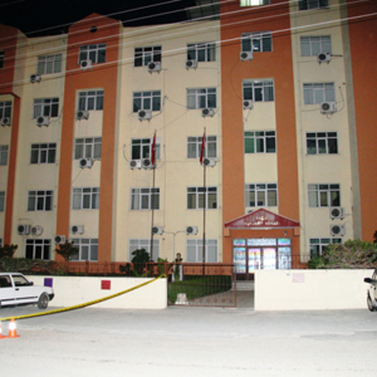 Hatay\'da Karakola Saldırı: 2 Yaralı