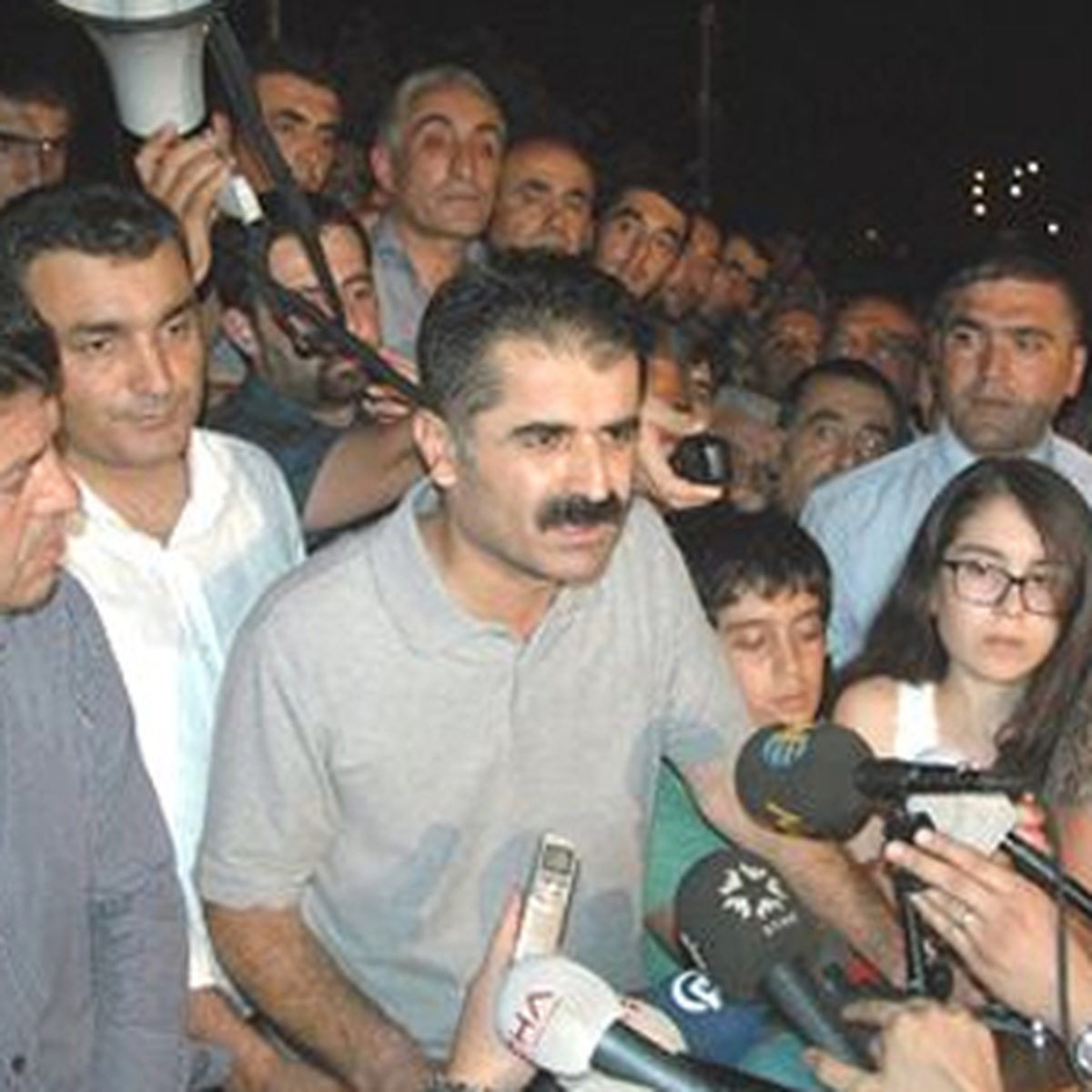 Hüseyin Aygün\'ün Basın Toplantısı (1)