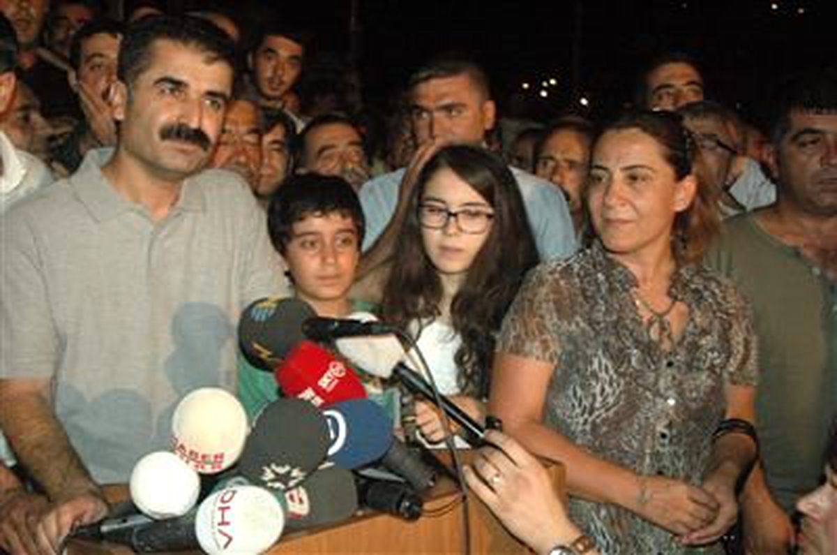 Hüseyin Aygün'ün Basın Toplantısı (2)