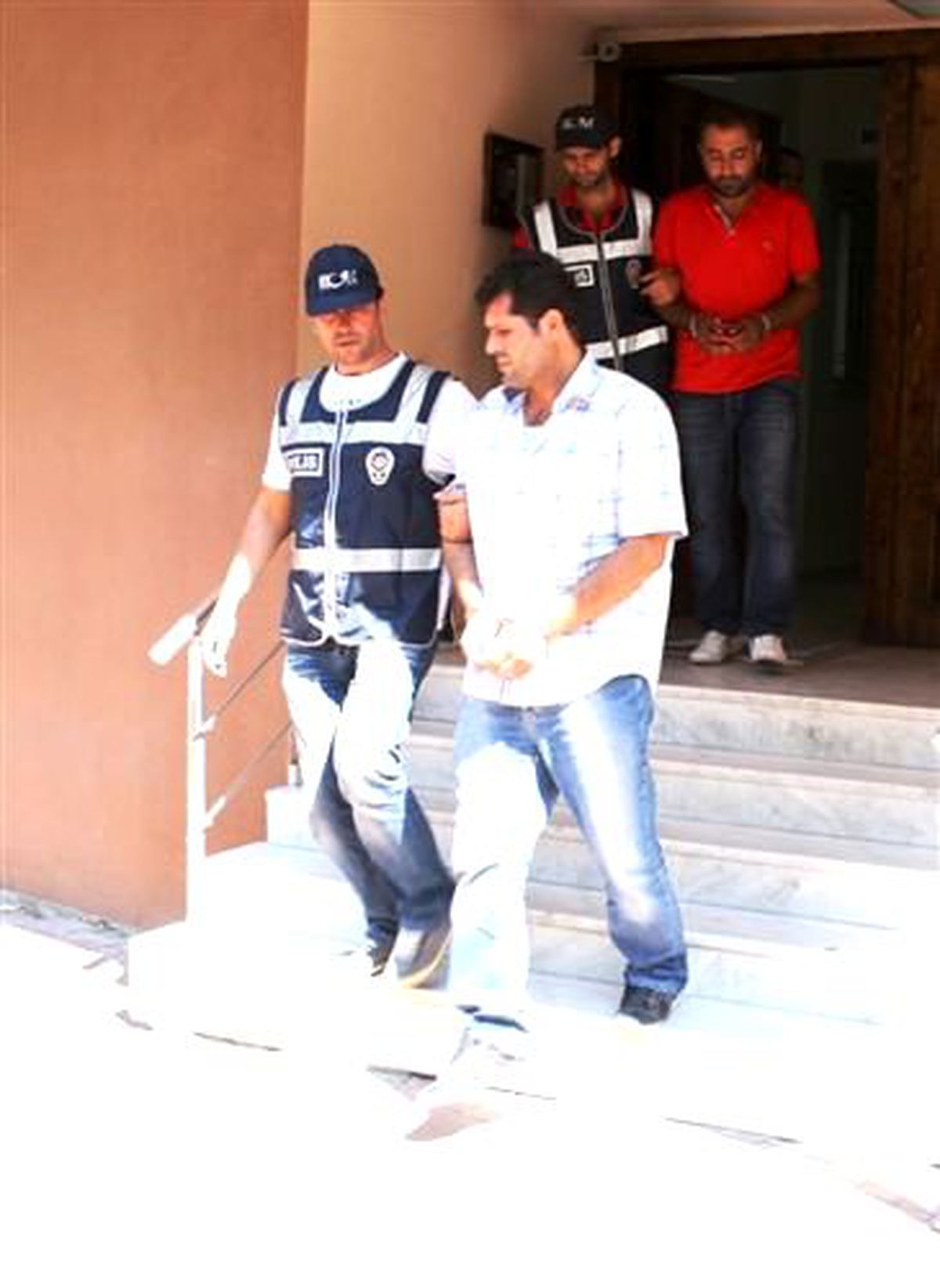 İzmir\'de Esrar Operasyonu