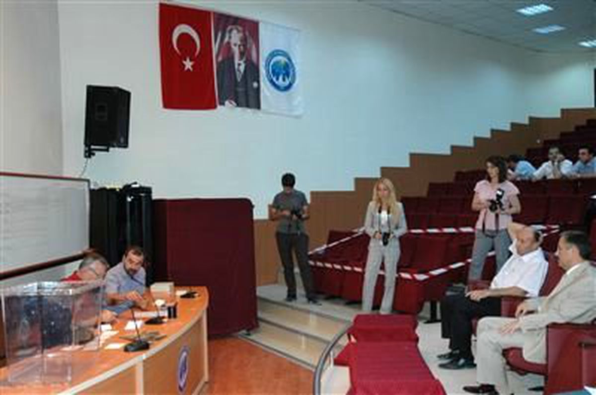 Kmü\'de Rektörlük Seçimleri