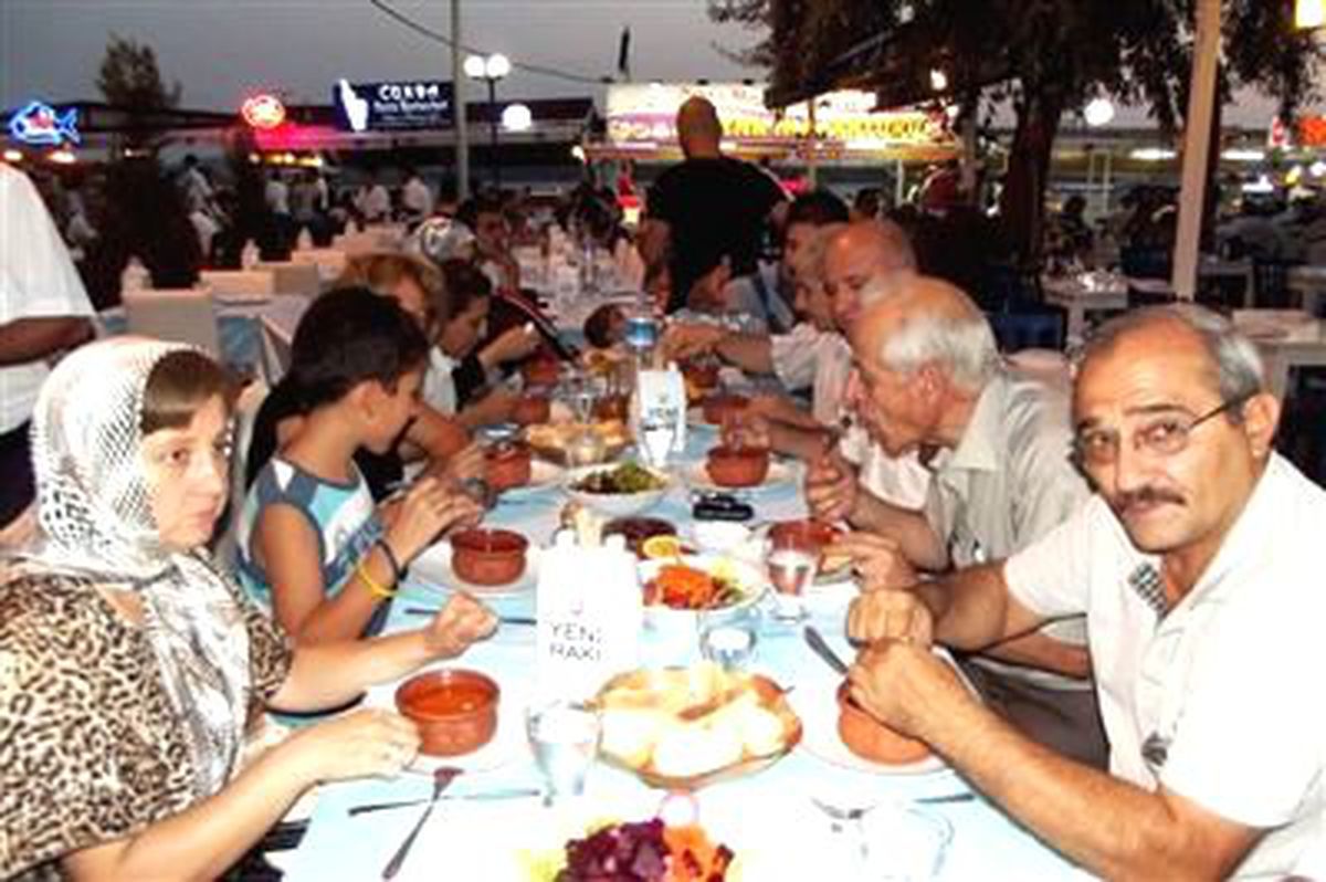 Körfezin MHP İlçe Başkanları İftar Yemeğinde Buluştu