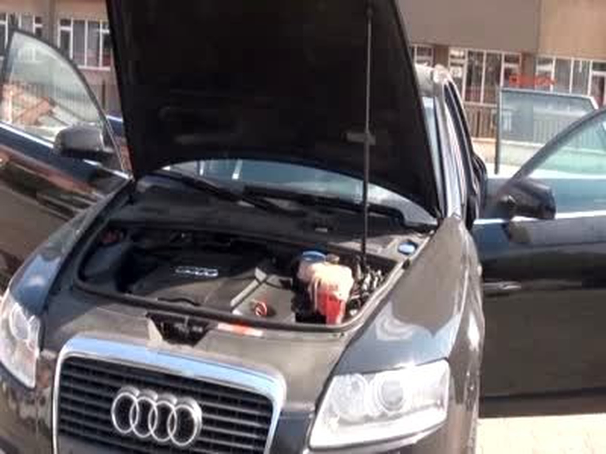Lüks Otomobilin Her Yerinden Uyuşturucu Çıktı