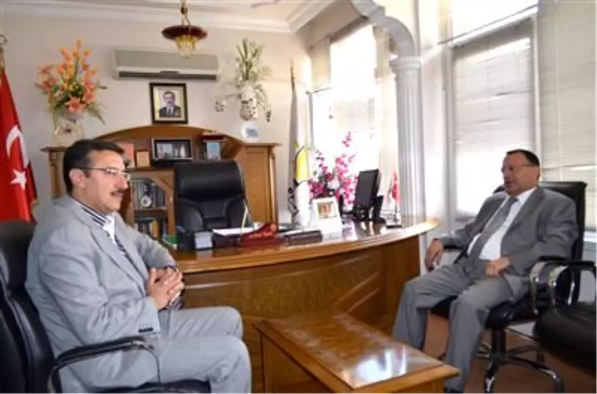 Malatya Valisi Ulvi Saran'dan Veda Ziyaretleri