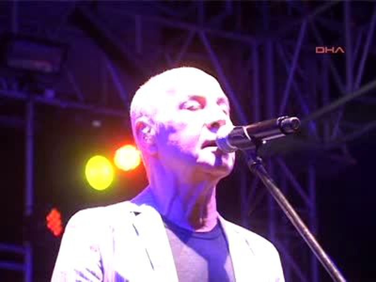 Mfö, Troia Festivali\'nde Sahne Aldı