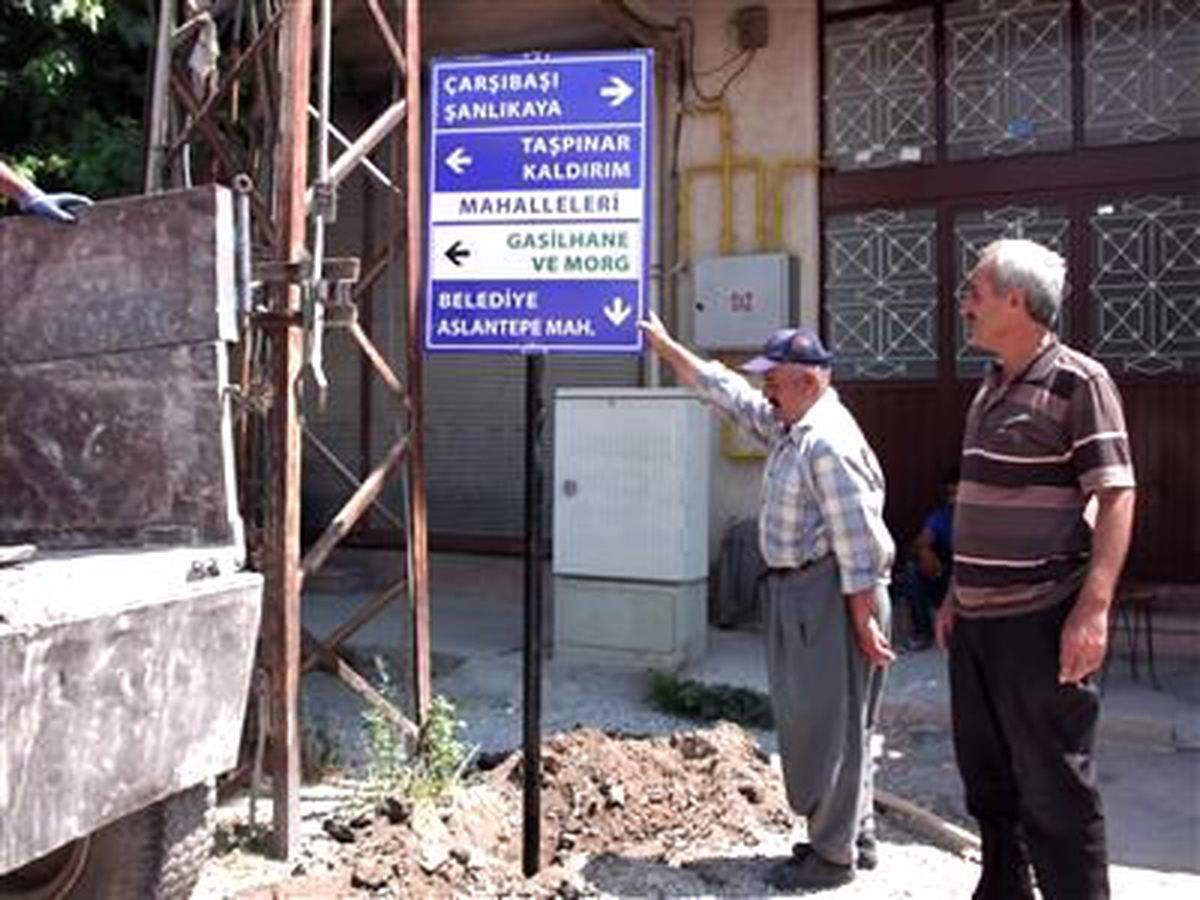 Orduzu'ya Yön Tabelaları Asıldı