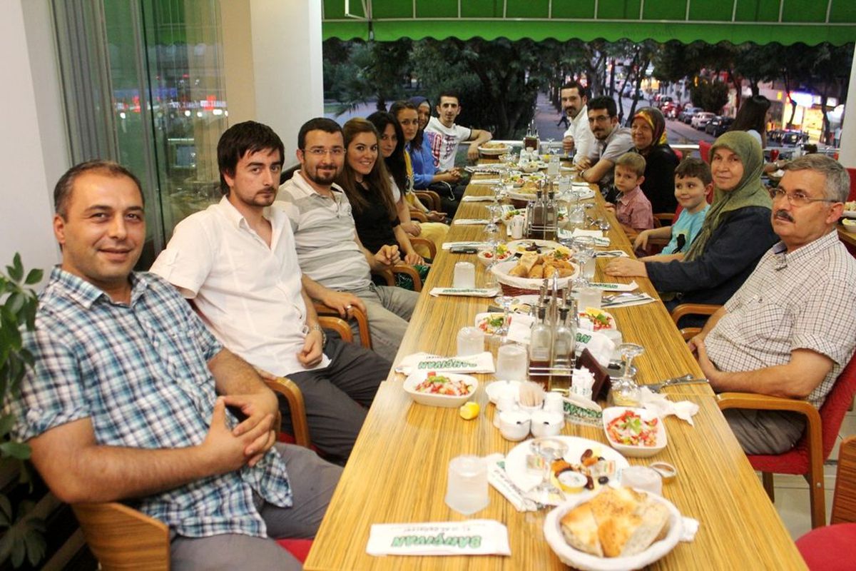 Saral Dijital Personeli İftar\'da
