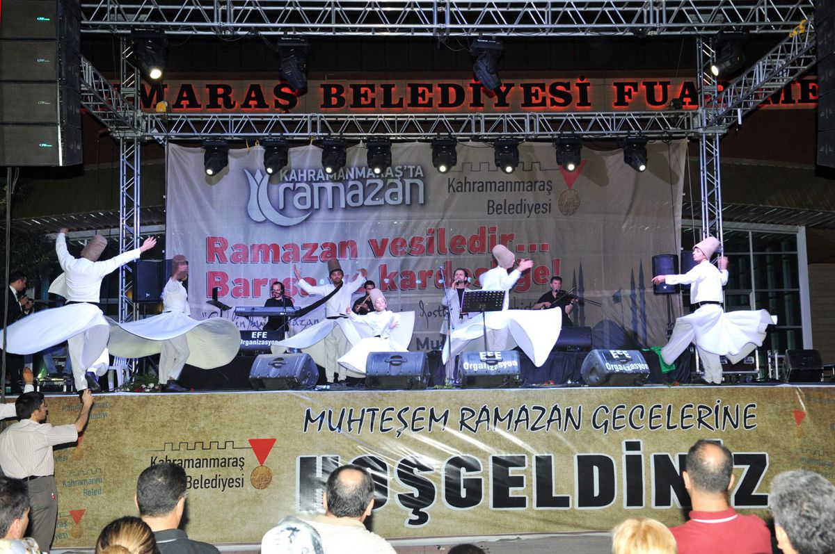 Semazenler Büyüledi
