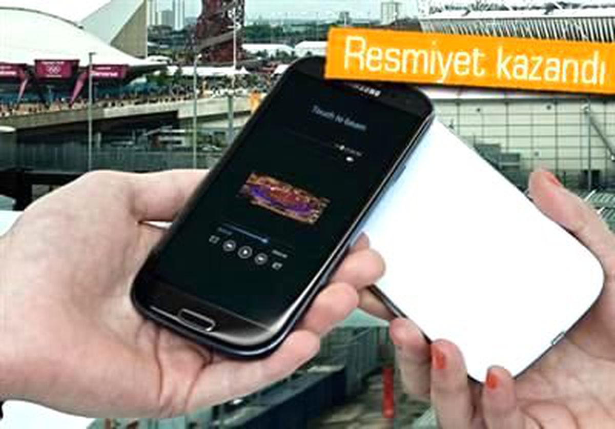 Siyah Renkli Galaxy S Iıı Ön Siparişte