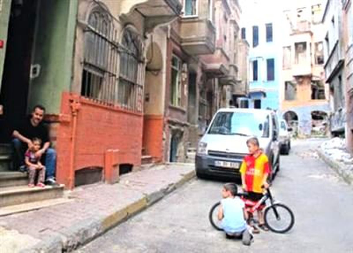 Tarlabaşı\'nda \'Mücevher Değeri\'nde İşler