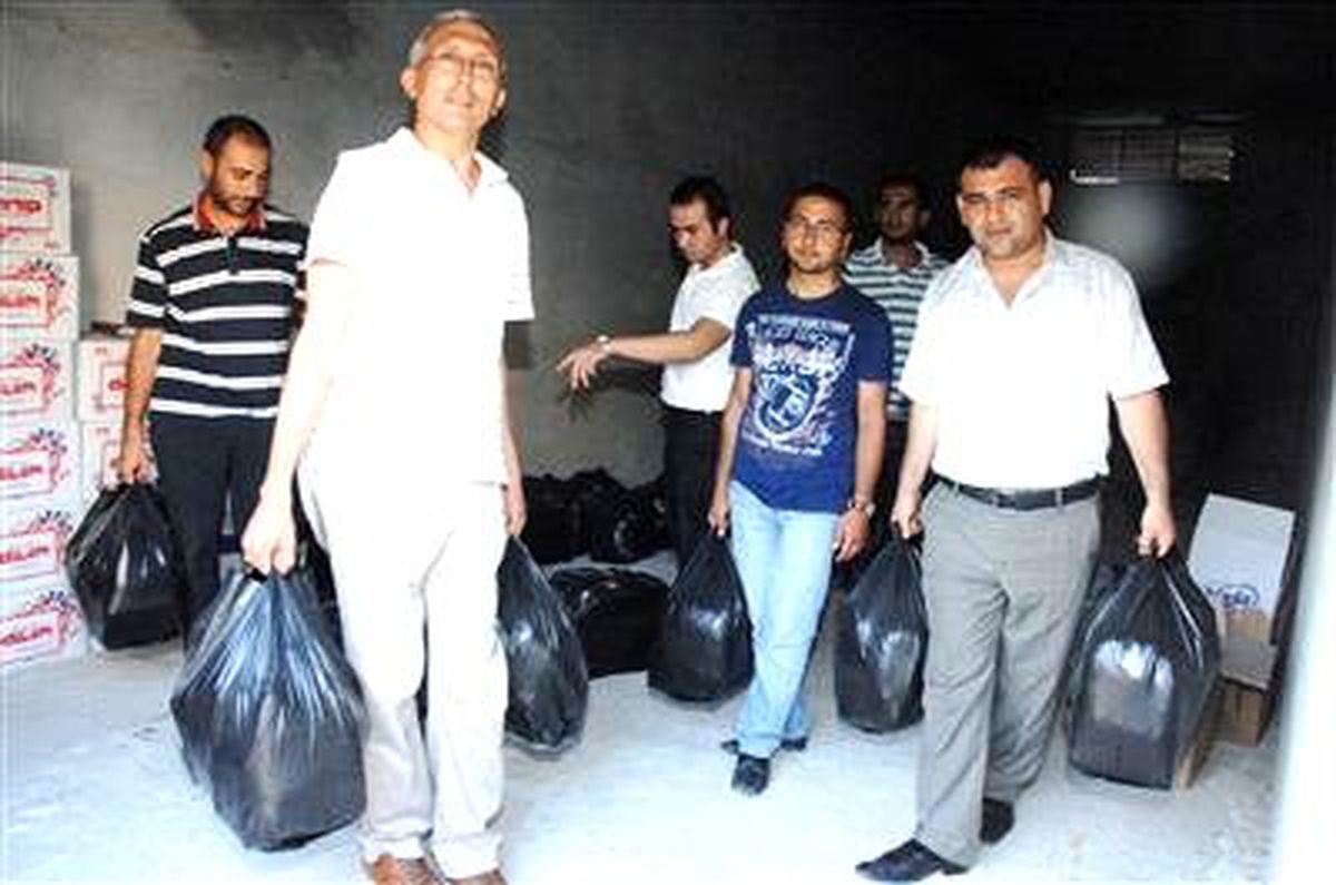 Türkav, 400 Yardıma Muhtaç Aileye Yardım Paketi Dağıttı