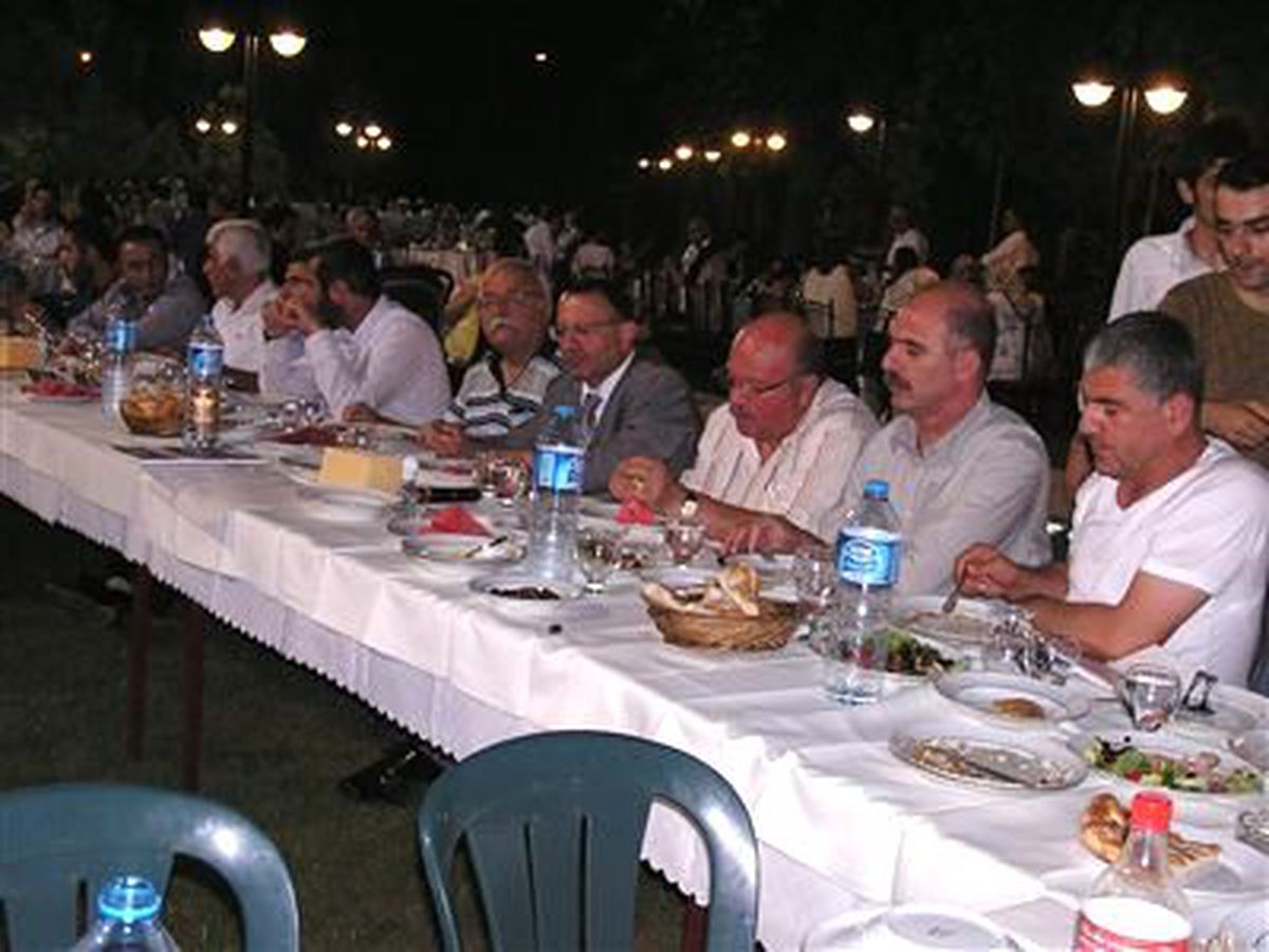 Vali Saran, Basın Mensuplarına İftar Verip Veda Etti