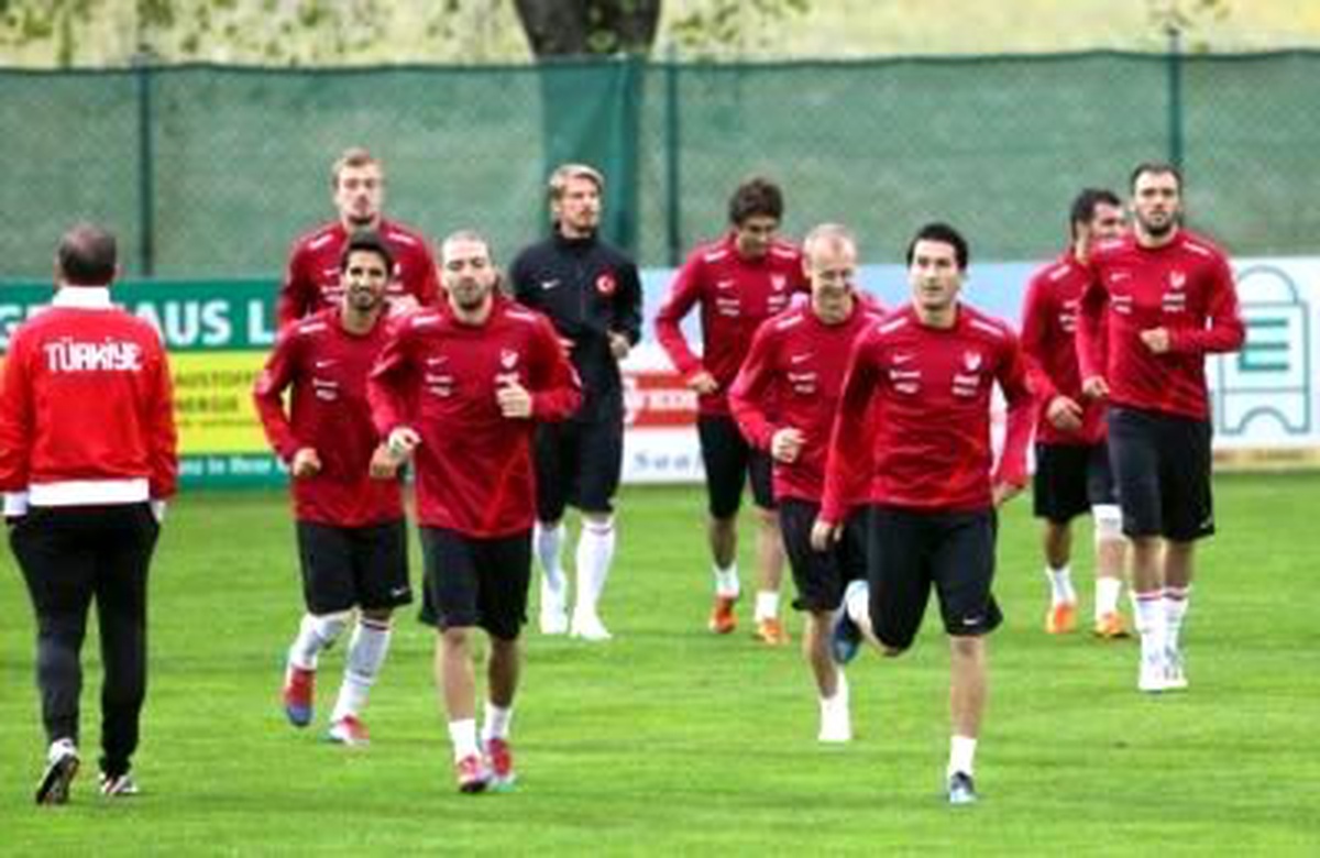 Volkan Demirel ve Gökhan Gönül Aday Kadrodan Çıkarıldı