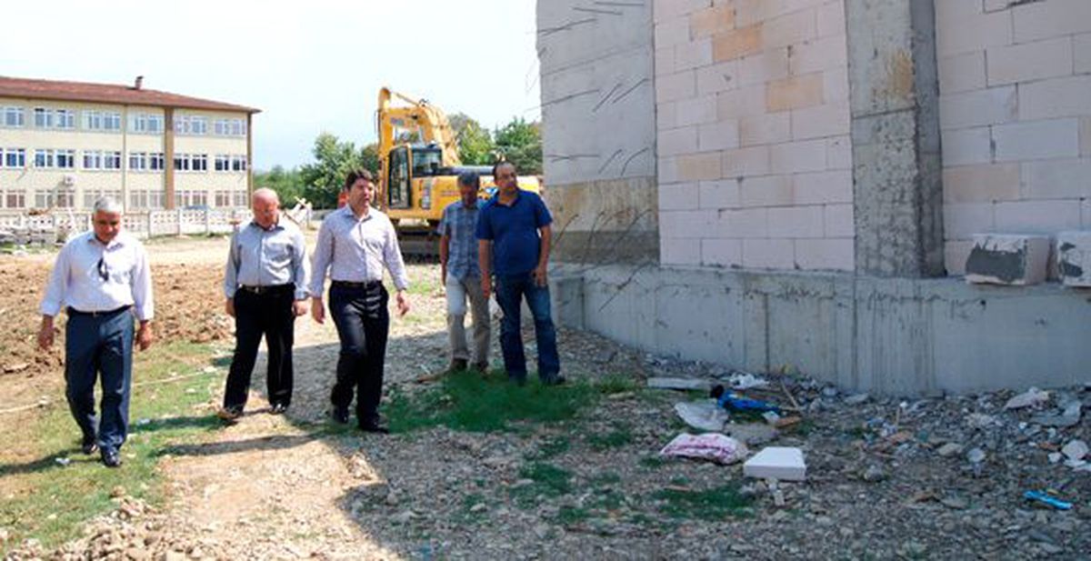 Yılmaz Tunç İncelemelerde Bulundu