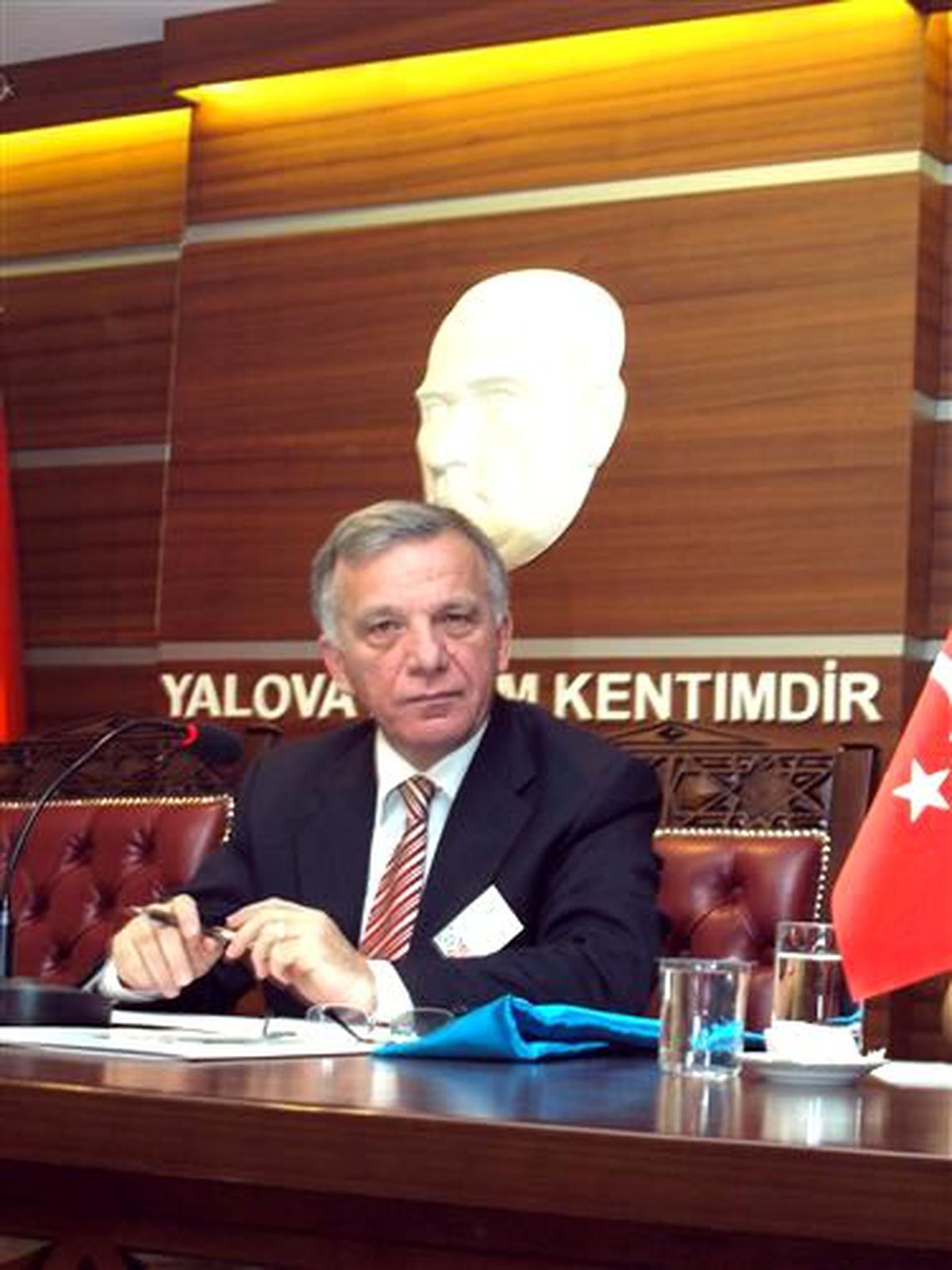 "17 Ağustos\'un Acısını Unutamadık"