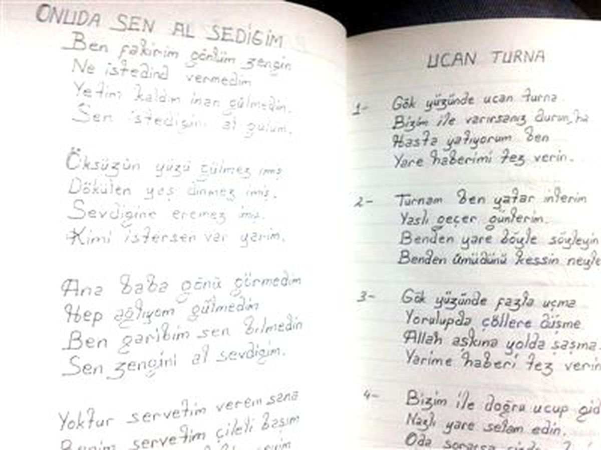 60 Yaşındaki Aşık, Eşine Bin Şiir Yazmış