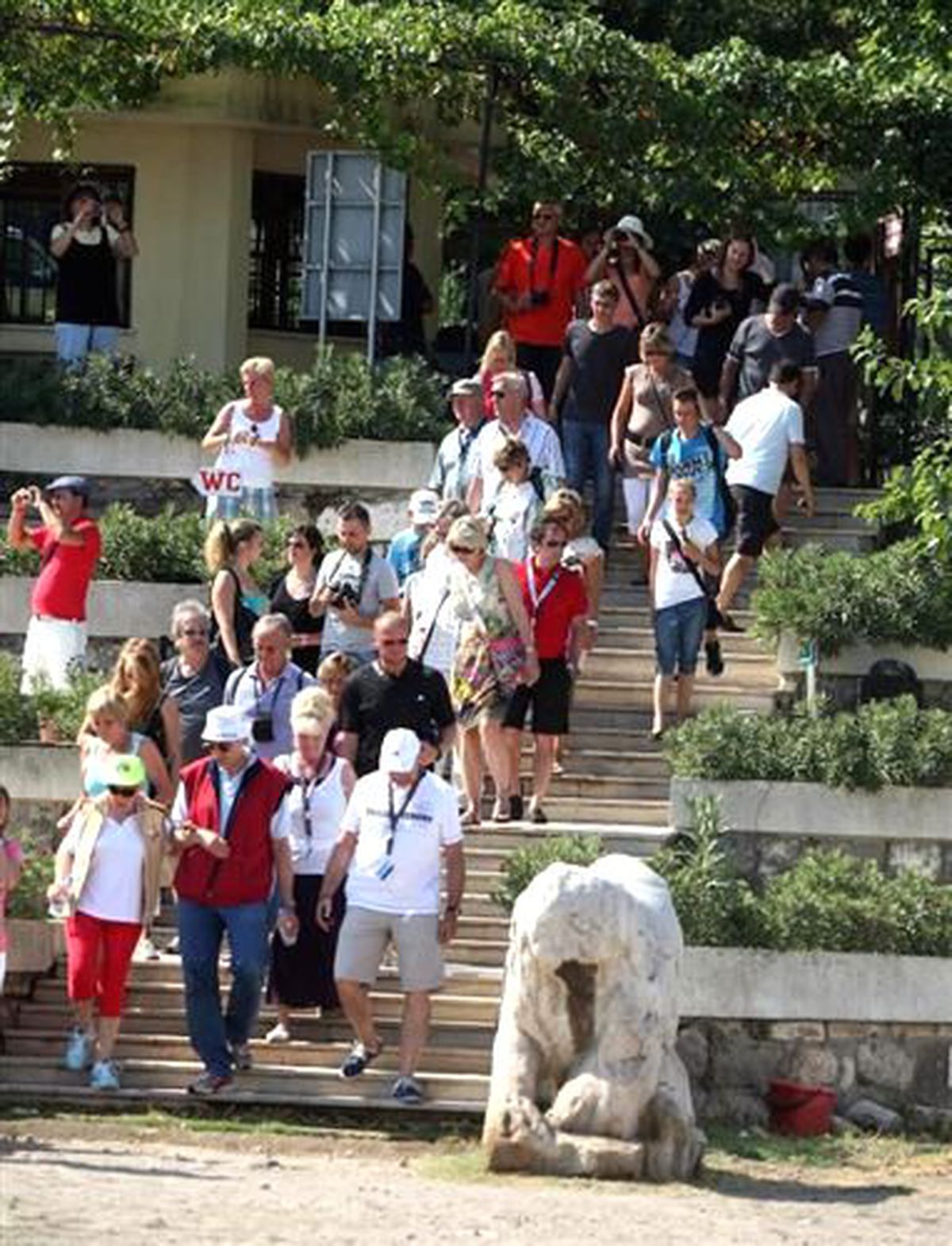 Agora Efes'ten Farksız