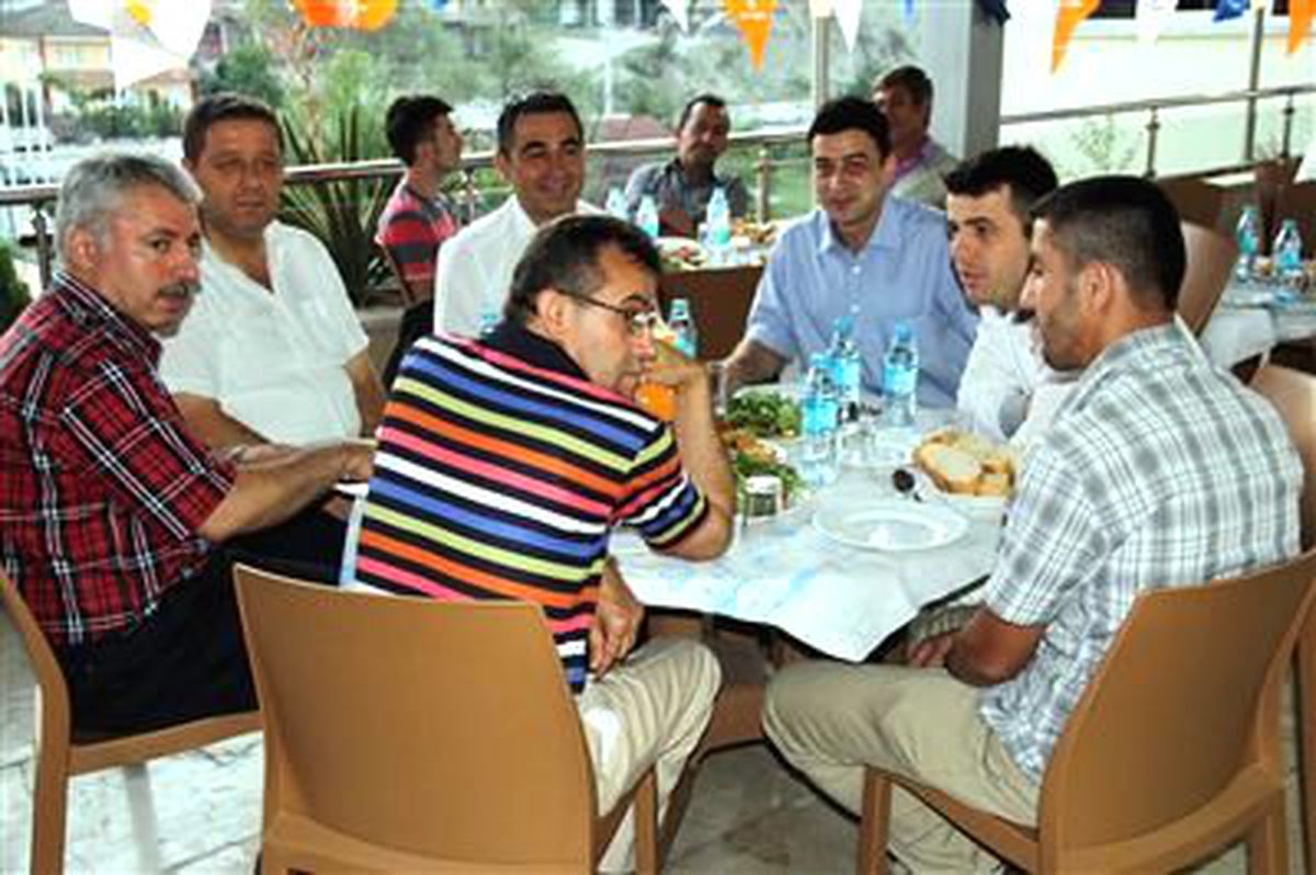 AK Parti Bartın\'da İftar Yemeği