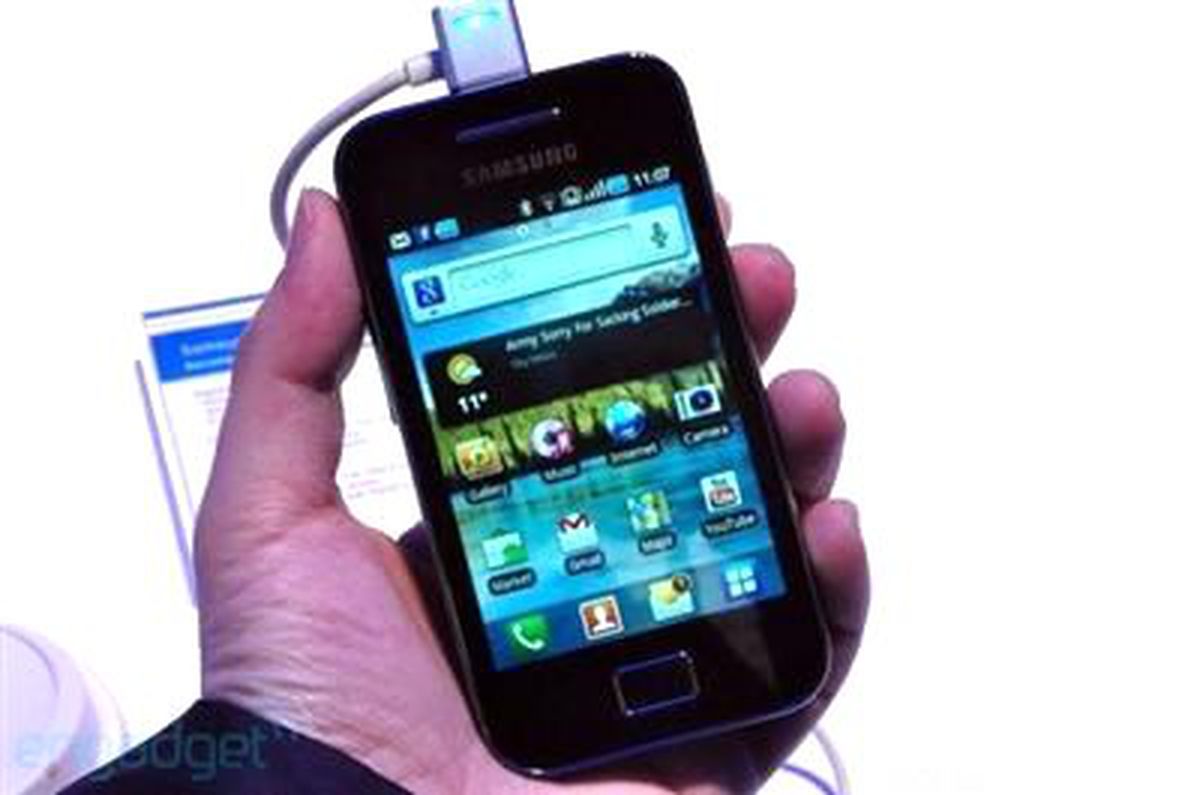 Apple\'a Galaxy S şoku!