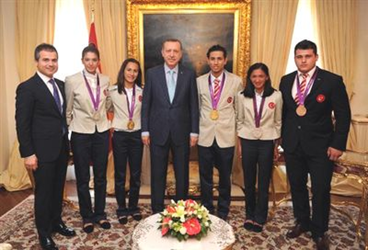 Başbakan Erdoğan\'ın Madalya Kazanan Sporcuları Kabulü