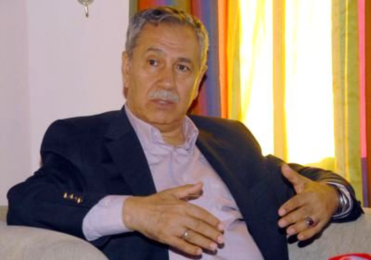 Başbakan Yardımcısı Bülent Arınç, CHP Tunceli Milletvekili Hüseyin Aygün\'ün Serbest Bırakılmasına...