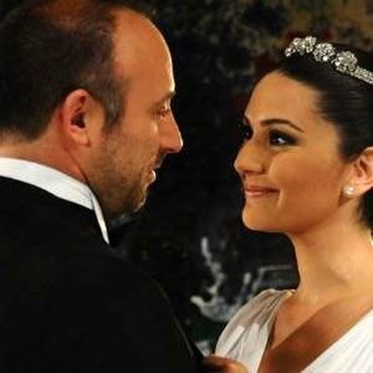 Bergüzar Korel İkinciyi İstiyor