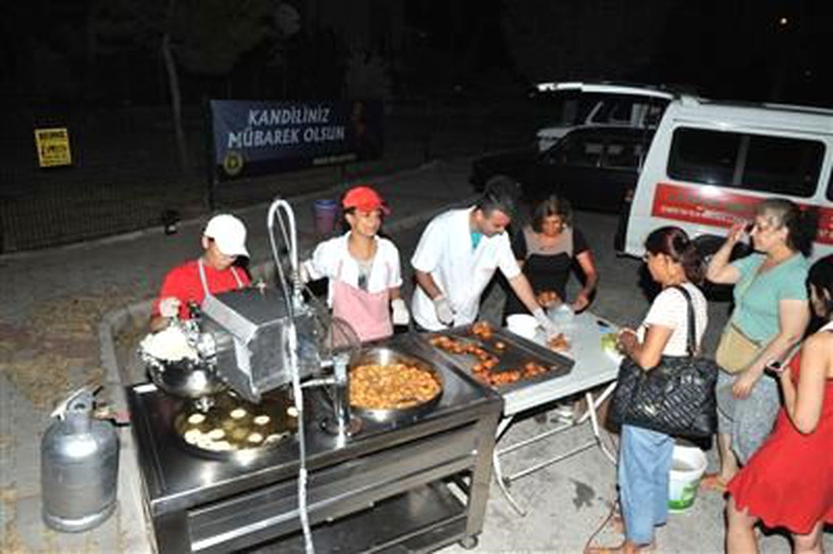 Buca Belediye Başkanı Ercan Tatı Kadir Gecesini Bucalılarla Geçirdi